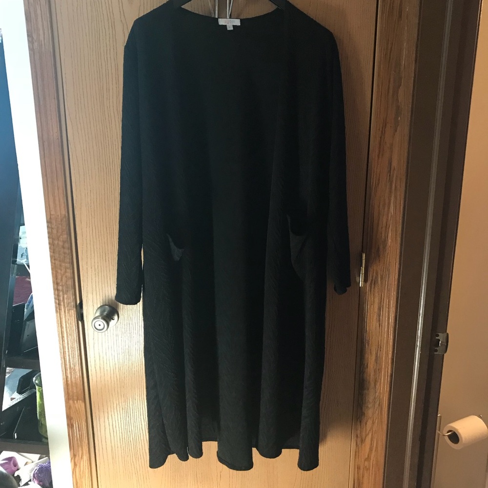 NWOT LuLaRoe Black Sarah L